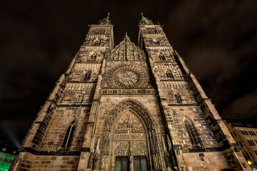 Einer der Spielorte der ION ist auch die Nürnberger Lorenzkirche.
Weiterer Text über ots und www.presseportal.de/nr/113984 / Die
Verwendung dieses Bildes ist für redaktionelle Zwecke honorarfrei.
Veröffentlichung bitte unter Quellenangabe: "obs/Congress- und
Tourismus-Zentrale Nürnberg/Florian Trykowski"