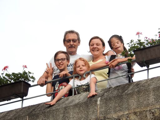  Das Schloss Fischhorn im Zell am See. Gastgeber
Home Office Service lädt betroffene Familien zu kostenlosen Ferien
ein.