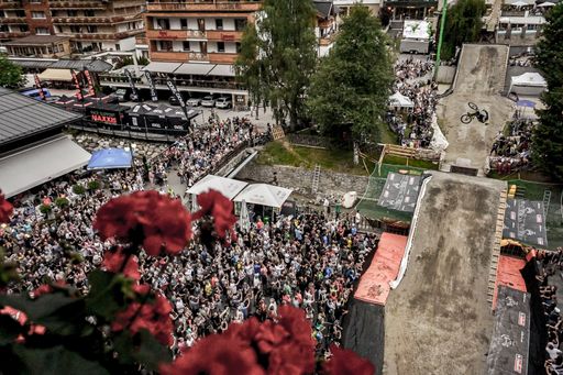  Rund 15.000 Zuschauer kamen am GlemmRide Wochenende
nach Saalbach Hinterglemm