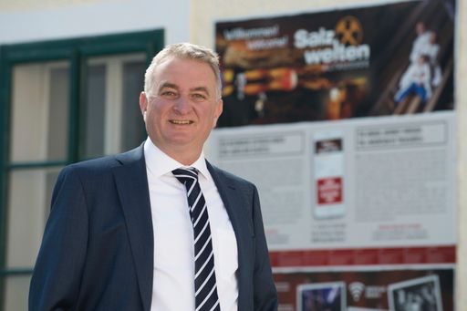 Kurt Reiter vor den Salzwelten Altaussee