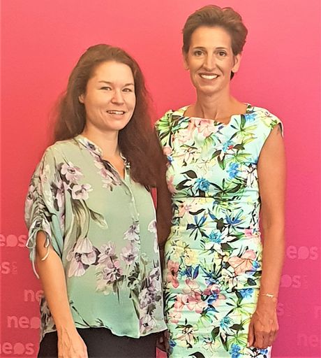  Indra Collini ist neue NEOS Lab Präsidentin: Birgit Allerstorfer
(NEOS Lab Direktorin) und Indra Collini (NEOS Lab Präsidentin)