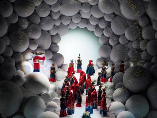 Vorschau Bild von Szenenbilder bei der Zauberflöte im Steinbruch St.
Margarethen