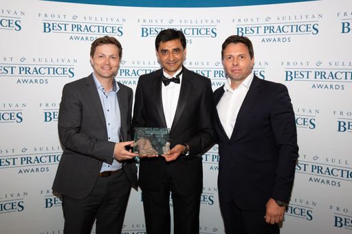  Markus Kreisel (Kreisel Electric), Sarwant Singh
(Frost & Sullivan), Gernot Friedhuber (Kreisel Electric)