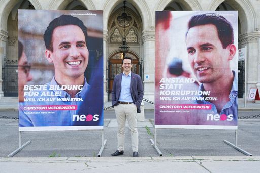 Vorschau Bild von Wien-Kampagne von NEOS Wien mit Klubobmann Christoph Wiederkehr