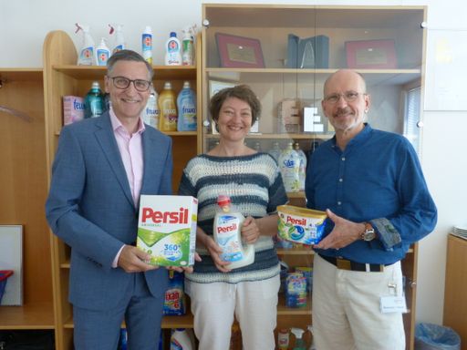 Henkel CEE unterstützt auch in diesem Jahr Auftakt GmbH mit einem
Jahresbedarf an Waschmittel.