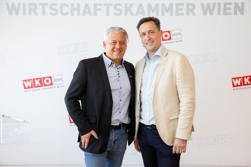Hans Arsenovic, Vizepräsident der Wirtschaftskammer
Wien (l) und Markus Grießler, Obmann der Sparte Tourismus und
Freizeitwirtschaft der WK Wien