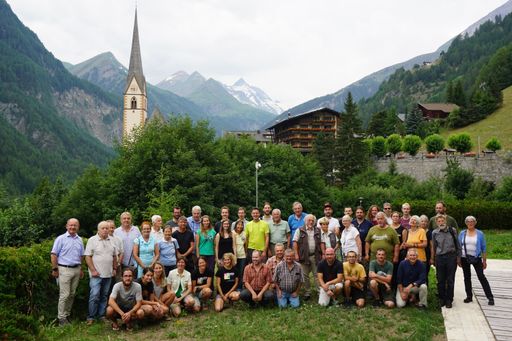 Gipfeltreffen der Artenvielfalt am Fuße des
Großglockners: 66 Wissenschaftler/-innen aus Österreich, Deutschland
und Spanien trafen sich vom 26. bis 28. Juli 2019 in Heiligenblut am
Großglockner beim 13. Tag der Artenvielfalt in Heiligenblut.