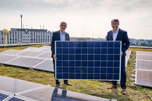  Donau Zentrum errichtet Wiens größte
Photovoltaikanlage
