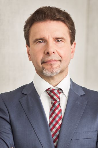 Vorschau Bild von Martin Dallinger, Geschäftsführer Pfizer
Manufacturing Austria