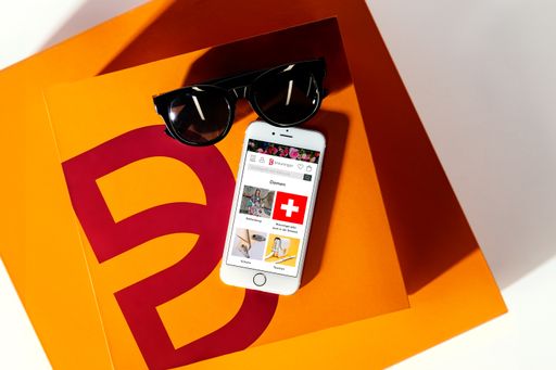 Breuninger startet mit Online-Shop in der Schweiz / Expansion in
den gesamten DACH-Markt. Weiterer Text über ots und
www.presseportal.de/nr/105224 / Die Verwendung dieses Bildes ist für
redaktionelle Zwecke honorarfrei. Veröffentlichung bitte unter
Quellenangabe: "obs/E.Breuninger GmbH & Co."