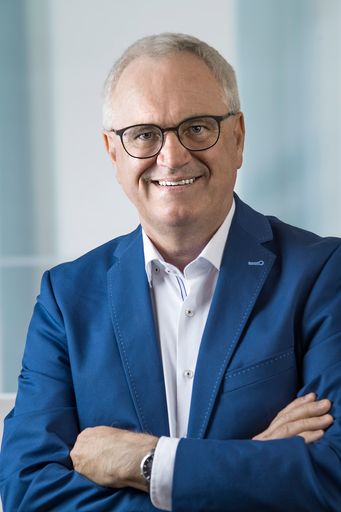 Vorschau Bild von Neu im Vorstand der CLEEN Energy AG: Klaus
Dirnberger (COO)