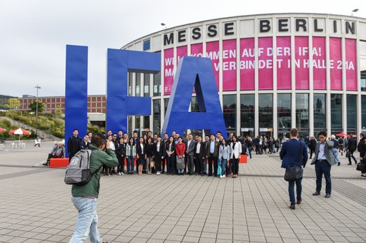 IFA 2019 - Die global führende Messe für Unterhaltungselektronik
startet in Berlin / IFA - Eingang Süd / Weiterer Text über ots und
www.presseportal.de/nr/74271 / Die Verwendung dieses Bildes ist für
redaktionelle Zwecke honorarfrei. Veröffentlichung bitte unter
Quellenangabe: "obs/TVT.media GmbH/Charles Yunck"