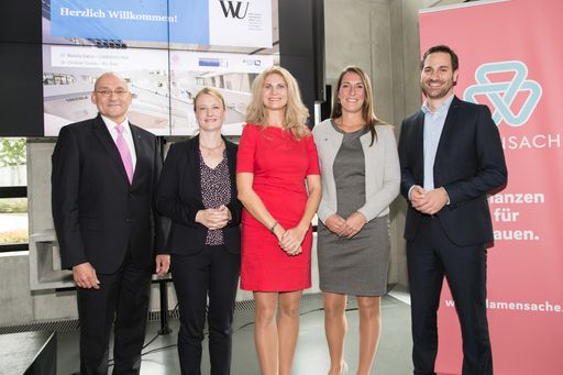 https://www.apa-fotoservice.at/galerie/20228 Im Bild v.l.n.r.:
Alexander Neubauer (Leiter Partnervertrieb, Helvetia AG), Petra
Schuh-Wendl (Head of Women Edition bei Finum Private Finance), Dr.
Marietta Babos (Gründerin und Geschäftsführerin DAMENSACHE), Sandra
Oehler (Vorsorgeexperte UNIQA AG), Dr. Christian Garaus (Professor
der Wirtschaftsuniversität Wien)