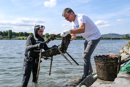 Vorschau Bild von Christian Redl und Jan Trionow beim Drei
CleanUp-Day.