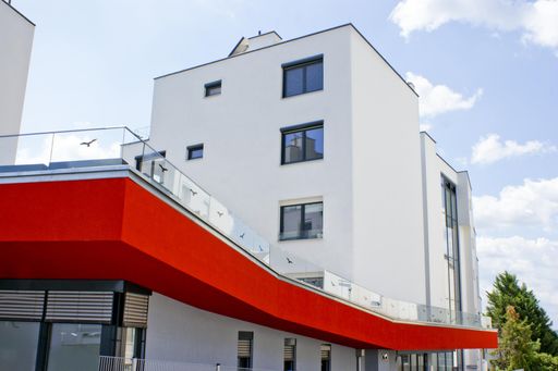 Büro und Wohnhausanlage