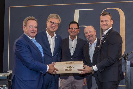 Vorschau Bild von Im Bild v.l.n.r.: KR Herbert Jerich mit Dr.
Karl-Heinz Dernoschegg, Peter Fahrner, KR Alfred Ferstl und Herbert
Jerich