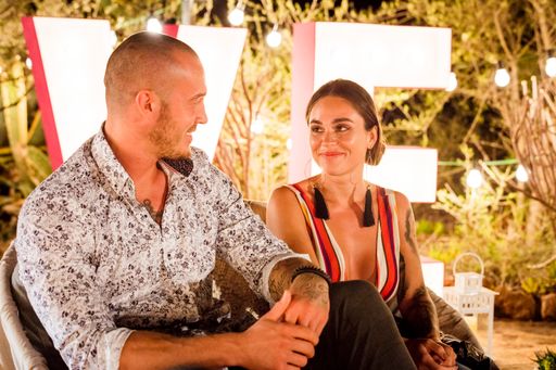 Vorschau Bild von Neue Turbulenzen bei "Love Island": Roman beim Date mit Melissa.
Weiterer Text über ots und www.presseportal.de/nr/6605 / Die
Verwendung dieses Bildes ist für redaktionelle Zwecke honorarfrei.
Veröffentlichung bitte unter Quellenangabe: "obs/RTL II/RTL
II/Magdalena Possert"