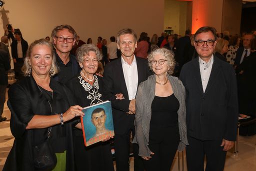  https://www.apa-fotoservice.at/galerie/17092 Wien. Wien. Das
Leopold Museum eröffnete die umfassende Ausstellung „Richard Gerstl.
Inspiration - Vermächtnis.“ zum Werk des österreichischen
Expressionisten. v.li.n.re.: Agnes Husslein-Arco (Vorstand, Leopold
Museum), Hans-Peter Wipplinger (Direktor, Leopold Museum,
Ausstellungskurator), Elisabeth Leopold (Vorstand, Leopold Museum),
Josef Ostermayer (Vorstandsvorsitzender, Leopold Museum), Jane
Kallir (Schiele- und Gerstl-Expertin), Diethard Leopold (Sammler und
Ausstellungskurator)