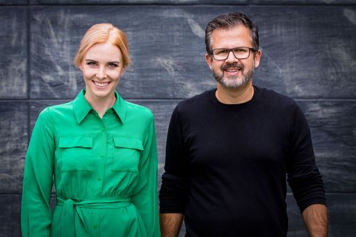 Vorschau Bild von Tina Wiesner (Creative Director RTLZWEI), Carlos Zamorano (Chief
Marketing & Communications Officer RTLZWEI) Weiterer Text über ots
und www.presseportal.de/nr/6605 / Die Verwendung dieses Bildes ist
für redaktionelle Zwecke honorarfrei. Veröffentlichung bitte unter
Quellenangabe: "obs/RTL II/© RTL II / David Heimerl"
