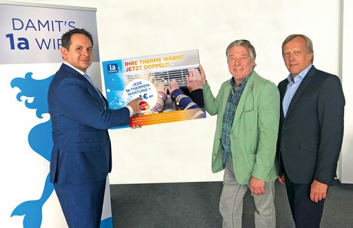  Die Wiener 1a-Installateure unterstützen die Aktion
"Ein Funken Wärme" - im Bild (v.l.n.r): 1a-Beirat Thomas Wiesmayr,
1a-Beirat Johann Marvan sowie 1a-Installateur Marketingberatung
GmbH-Geschäftsführer Paul Apfelthaler