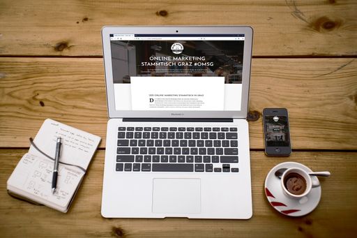 Vorschau Bild von Online-Marketing Stammtisch Graz - Treffpunkt der
digitalen Marketing Szene. Ob Online-Marketing Agentur, Consultant
oder Inhouse-Experte. Hier vernetzt sich die Szene.