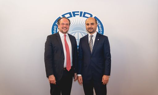 Vorschau Bild von Generaldirektor des OPEC-Fonds für Internationale
Entwicklung, Dr. Abdulhamid Alkhalifa, und der Österreichische
Bundesminister für Europa, Integration und Äußeres, Dr. Alexander
Schallenberg