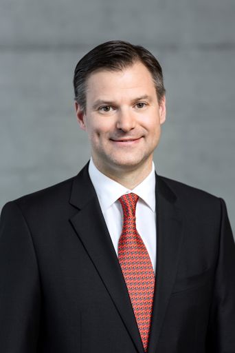 Vorschau Bild von Martin Wyser übernimmt am 1. Januar 2020 die Verantwortung für
das in- und ausländische Immobiliengeschäft der Artemis Group.
Gleichzeitig wird er Mitglied der Konzernleitung der Gruppe.
Weiterer Text über ots und www.presseportal.ch/de/nr/100053819 / Die
Verwendung dieses Bildes ist für redaktionelle Zwecke honorarfrei.
Veröffentlichung bitte unter Quellenangabe: "obs/Franke Group/balz
murer"