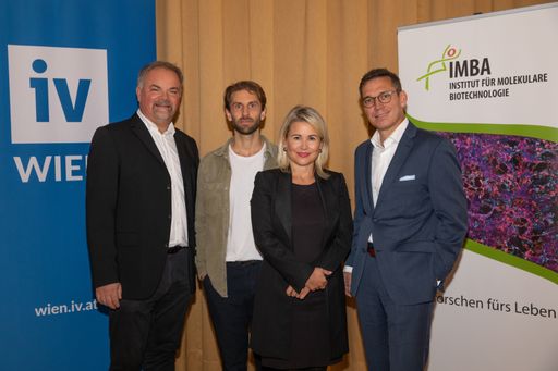 Industrie & Spitzenforschung im Dialog: Jürgen
Knoblich (IMBA), Reiner Wimmer (IMBA), Ursula Simacek (IV-Wien) und
Wolfram Schmidt (Biogen)