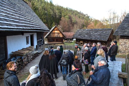 Stübing - Interessantes und Spannendes zu den
Bräuchen rund um Martini erfährt man beim Martiniloben im
Österreichischen Freilichtmuseum Stübing.