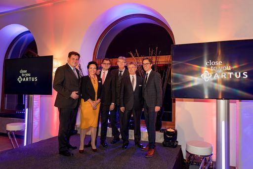 Vorschau Bild von ARTUS-Partner mit Badener Bürgermeister und WKO NÖ
Bezirksstellenleiter in Baden Stefan Szirucsek, Bürgermeister von
Baden mit Eva Pernt, Tomislav Stipic, Gerhard Schwab, Wolfgang
Dibiasi und Andreas Marquardt, Bezirksstellenleiter der
Wirtschaftskammer NÖ in Baden (v.l.n.r.)