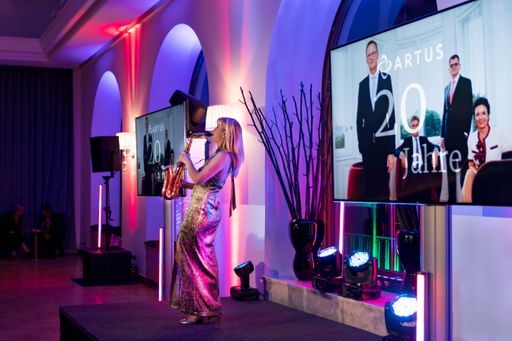 Vorschau Bild von Die Saxophonistin Monika Ciernia sorgt für gute Stimmung