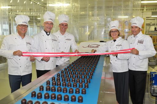  Eröffnung neuen Zubau der Produktionsstätte von
Niemetz Schwedenbomben