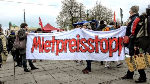 Im Fokus dieser Doku: die Wohnungsnot in Deutschland. Weiterer
Text über ots und www.presseportal.de/nr/6605 / Die Verwendung
dieses Bildes ist für redaktionelle Zwecke honorarfrei.
Veröffentlichung bitte unter Quellenangabe: "obs/RTLZWEI/RTL II"