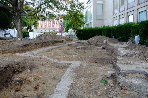 Vorschau Bild von 6 Fundament der alten Verkaufshallen