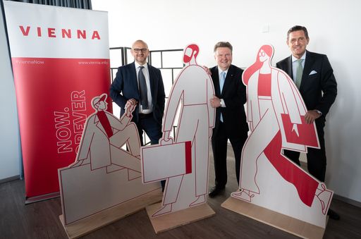 V.l.n.r.: Tourismusdirektor Norbert Kettner,
Bürgermeister Michael Ludwig und Wirtschaftsstadtrat Peter Hanke
präsentierten Wiens Visitor Economy Strategie 2025