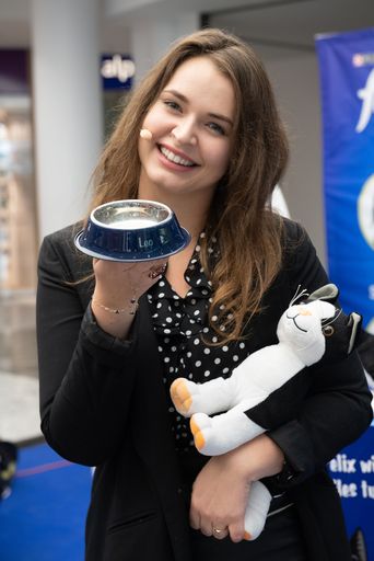 Vorschau Bild von Roxanne Rapp mit personalisiertem Futternapf von
FELIX