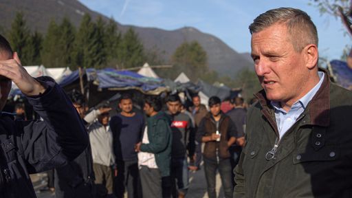 Vorschau Bild von Foto von Mario Kunasek im Asyllager in Vučjak