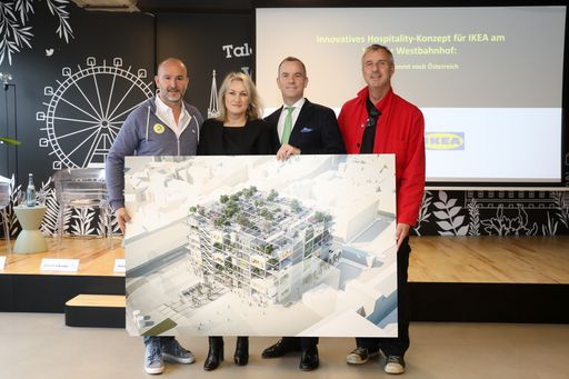 Vorschau Bild von (v.l.n.r.) François Leclerc, Brand & Operations Vice-President
JO&JOE Lifestyle Division, Viera, Juzova, Geschäftsführerin IKEA
Österreich, Duncan O`Rourke, COO Central Europe Accor und Jakob
Dunkl, Inhaber querkraft architekten.