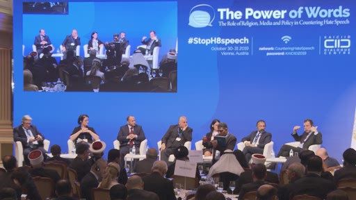 Im Rahmen der zweitägigen KAICIID-Konferenz "The
power of words - Die Rolle von Religion, Medien und Politik bei der
Prävention von Hassrede" gab der Generalsekretär des Zentrums,
Faisal Bin Muaammar, bekannt, dass das KAICIID im Jahr 2020 knapp
1,5 Millionen Euro für Initiativen zur Bekämpfung von "Hate Speech"
zur Verfügung stellen wird.