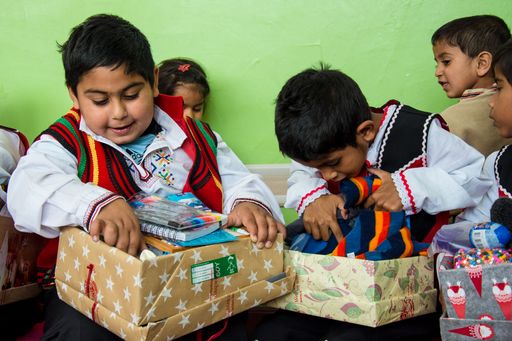 Endspurt für "Weihnachten im Schuhkarton" / Bulgarien 2017.
Weiterer Text über ots und www.presseportal.de/nr/56021 / Die
Verwendung dieses Bildes ist für redaktionelle Zwecke honorarfrei.
Veröffentlichung bitte unter Quellenangabe: "obs/Samaritan's Purse
e. V./Raffael Reithofer"