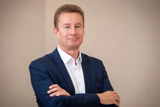  Nicolas Lehner, ALPLA: „Uns ist es ein großes
Anliegen, Nachhaltigkeit in die Verpackungsindustrie einzubringen."