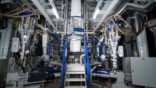Constantia Ecoflex Ahmedabad ist mit modernster
Technologie ausgestattet, wie dem Blown Film Extruder von Hosokawa
Alpine.