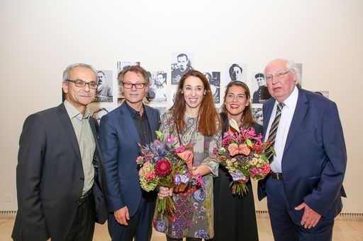 https://www.apa-fotoservice.at/galerie/17096 Wien, v.l.n.r.: Ivan
Ristić, Kurator, Hans-Peter Wipplinger, Direktor, Bettina Kaufmann,
Stiftung Johenning, Gaia Regazzoni-Jäggli, Fondazione Braglia,
Friedrich Johenning