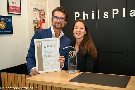 Vorschau Bild von Norbert Winkelmayer (Geschäftsführer PhilsPlace)
und Kristin Oberweger (General Manager PhilsPlace)