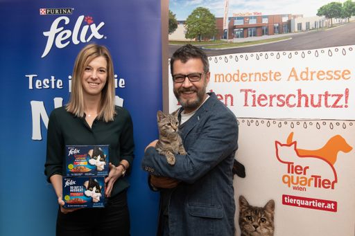  Spendenübergabe im TierQuarTier Wien mit Senior
Brand Managerin Purina Katharina Steiner und Betriebsleiter
TierQuarTier Wien Thomas Benda
