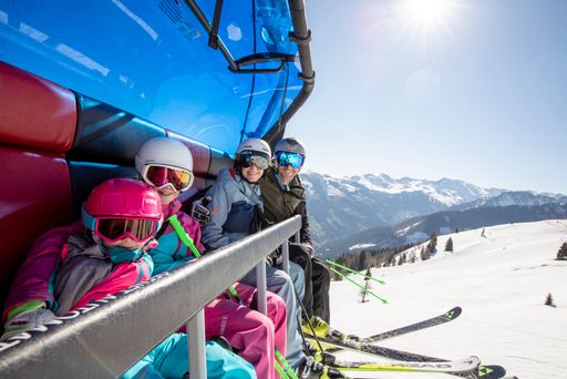 Family Fun am Sessellift Gmahbahn am
Wiedersbergerhorn im Ski Juwel Alpbachtal Wildschönau
