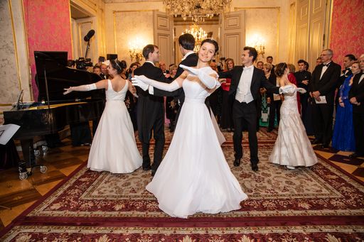 Vorschau Bild von Beliebt wie eh und je: der Wiener Walzer.