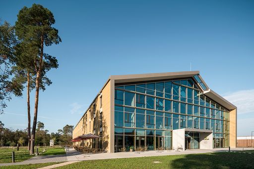 Alnatura Campus in Darmstadt / Weiterer Text über ots und
www.presseportal.de/nr/82331 / Die Verwendung dieses Bildes ist für
redaktionelle Zwecke honorarfrei. Veröffentlichung bitte unter
Quellenangabe: "obs/Alnatura Produktions- und Handels GmbH/Lars
Gruber"