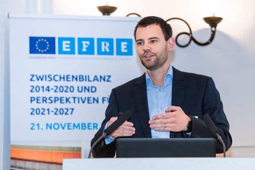 Vorschau Bild von Über zwei Milliarden Euro Gesamtinvestitionen in
Österreich wurden im laufenden EU-Förderprogramm IWB/EFRE bis dato
ausgelöst.
