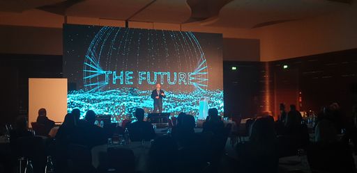 Vertrauen als Voraussetzung für Innovation / UL richtet
branchenübergreifendes Expertentreffen aus: Future of Trust Summit /
Christian Anschuetz, SVP und Chief Digital Officer von UL, zum
Vertrauen im Zeitalter des Misstrauens Weiterer Text über ots und
www.presseportal.de/nr/28693 / Die Verwendung dieses Bildes ist für
redaktionelle Zwecke honorarfrei. Veröffentlichung bitte unter
Quellenangabe: "obs/UL International Germany GmbH"